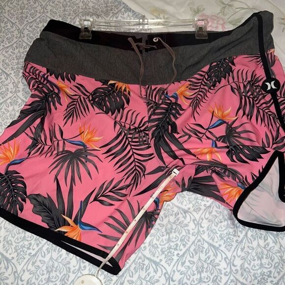 Hurley swim trunks pink monstera plant size 38 M - Picture 4 of 5